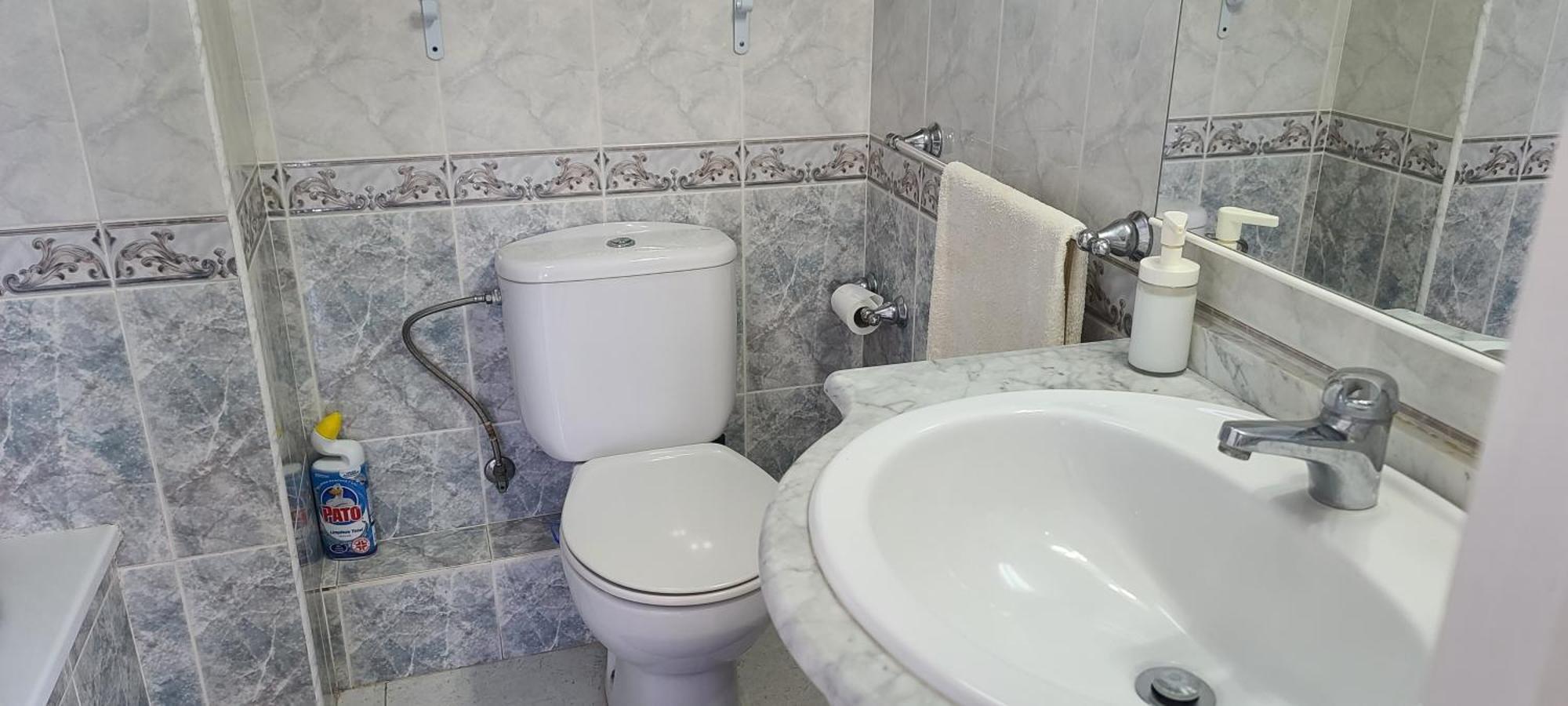 Acuario Shared Flat Piso Compartido Est Partage الشقة مشتركة Apartment Benalmadena Ngoại thất bức ảnh